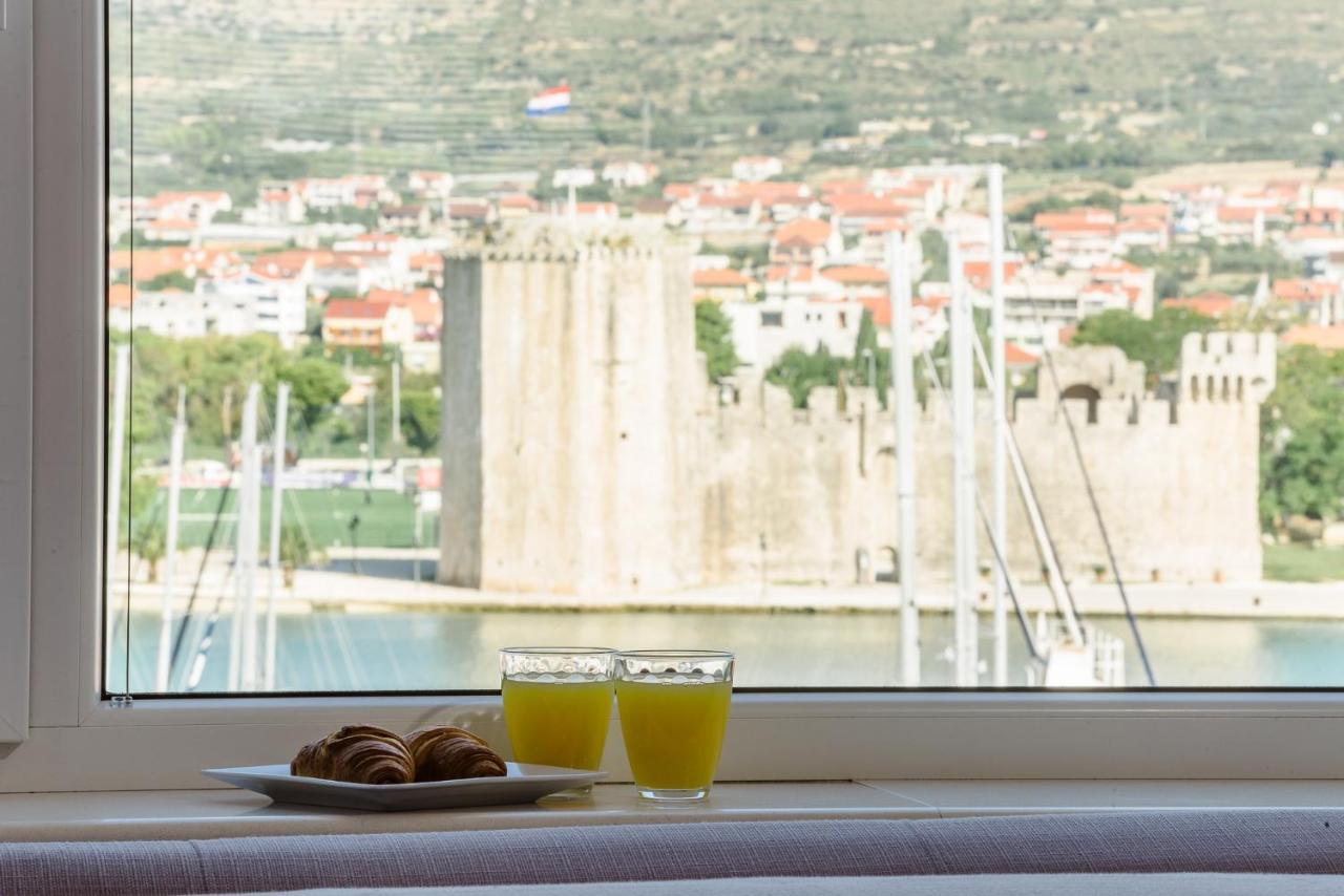 Kamerlengo Trogir Bagian luar foto